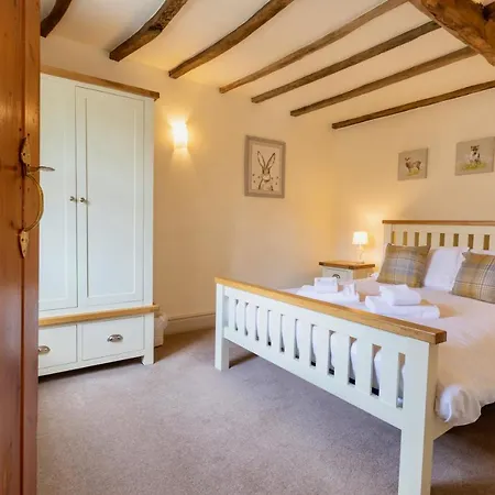Character In West Burton, Wensleydale Holiday home *